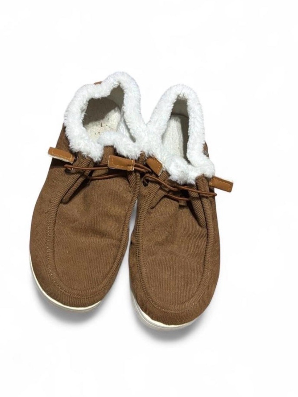 size 8 Brown corduroy loafers with white fur lining